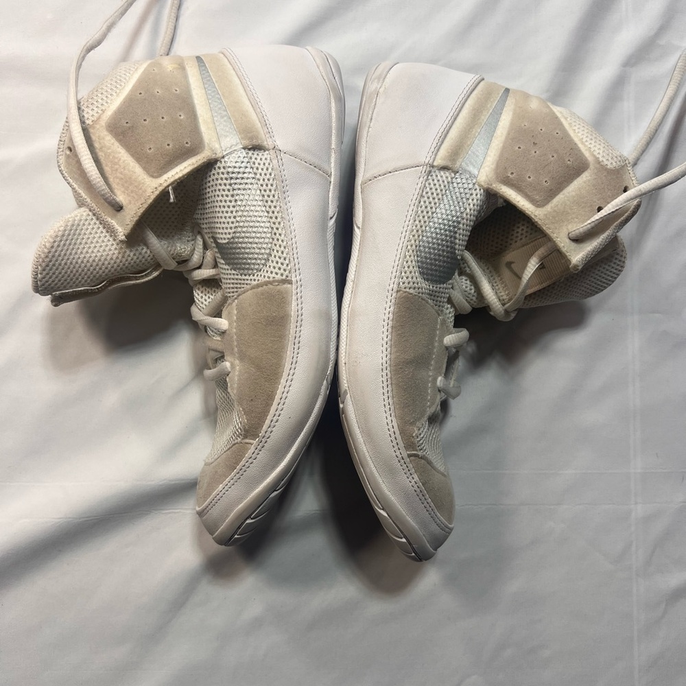 Nike Fury wrestling shoes size 7
